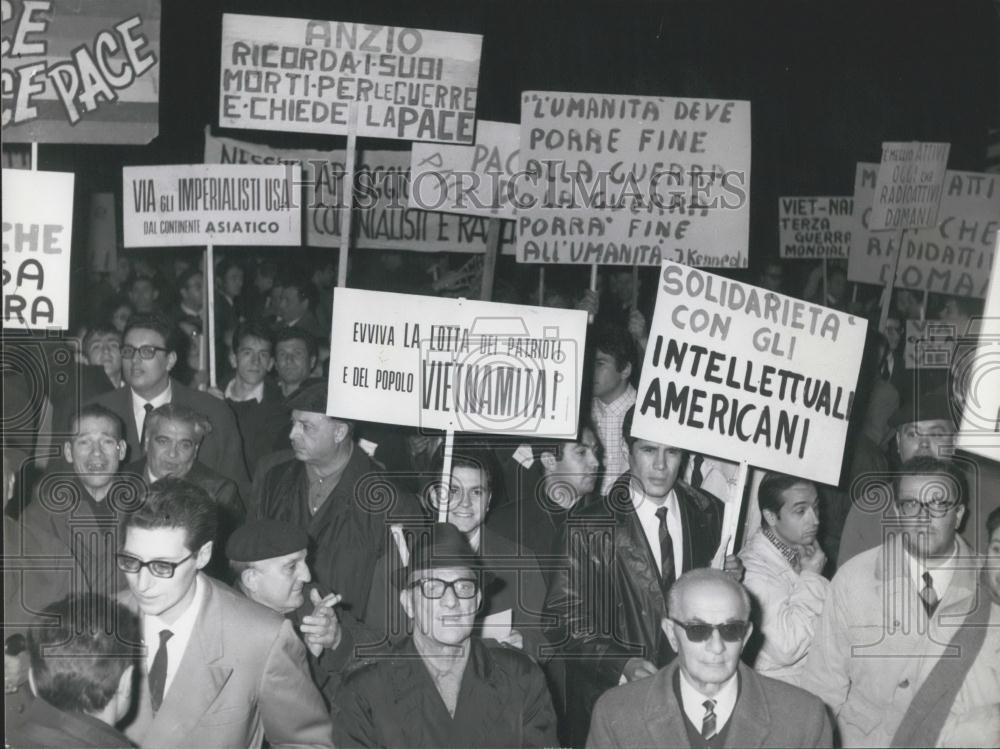 1965 Press Photo Peace March In Rome, Italy - Historic Images