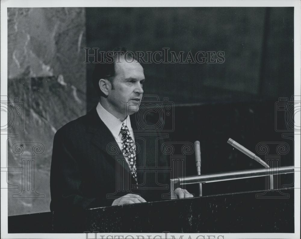 1974 Press Photo Oskar Fischer Minister Foreign Affairs German Republics address - Historic Images