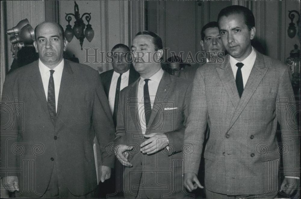 1966 Press Photo Argentine Workers And Their Contact With the Government - Historic Images