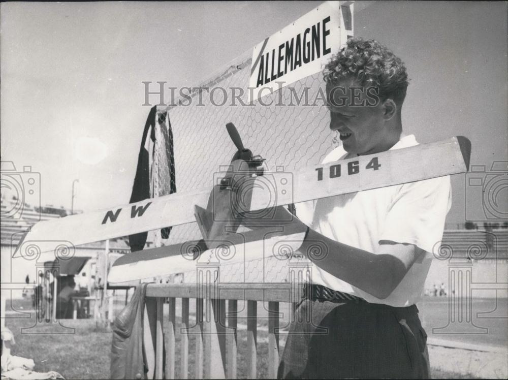 1955 Press Photo World&#39;s Speed Championship Small Scale Plane Models-Paris - Historic Images