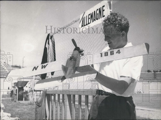 1955 Press Photo World's Speed Championship Small Scale Plane Models-Paris - Historic Images