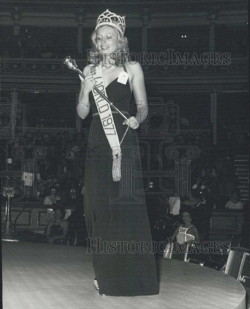 1977 Press Photo Miss Sweden wins Miss World title - Historic Images