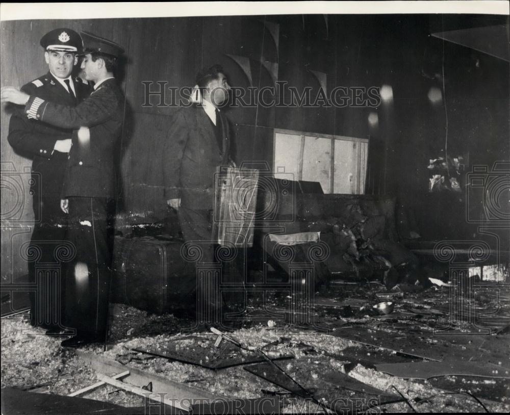 1969 Press Photo wreckage from terrorist bomb at El Al Airline in Athens - Historic Images