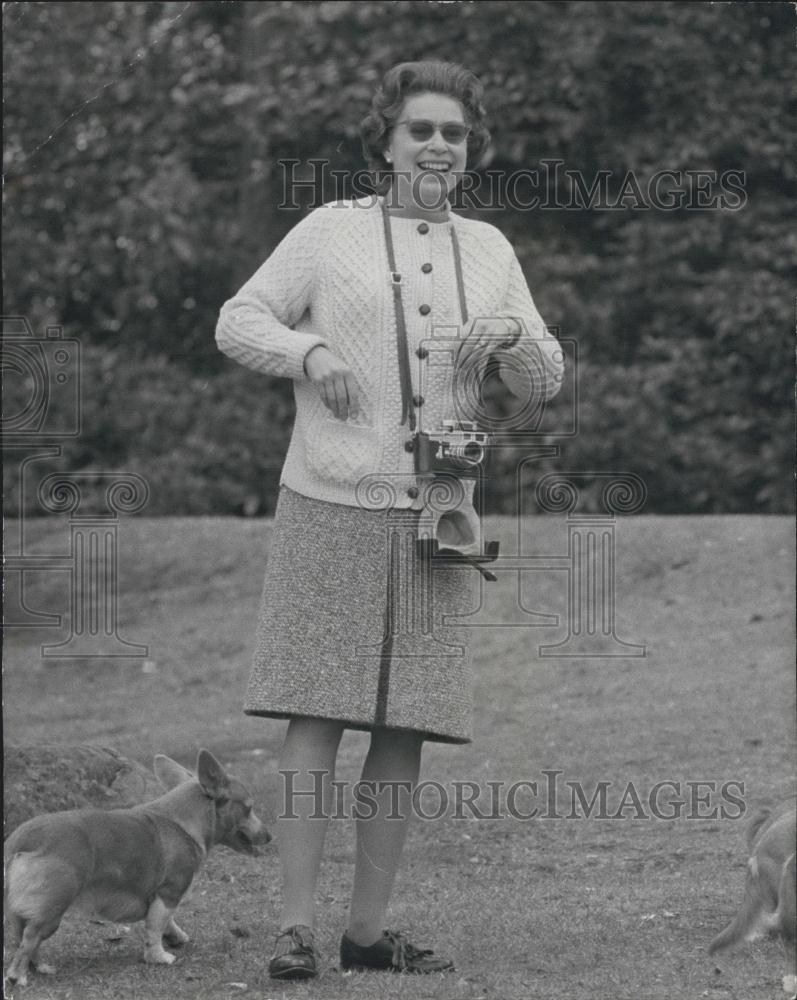 1973 Press Photo H.M. The Queen pictured at the Royal Windsor Horse Show - Historic Images