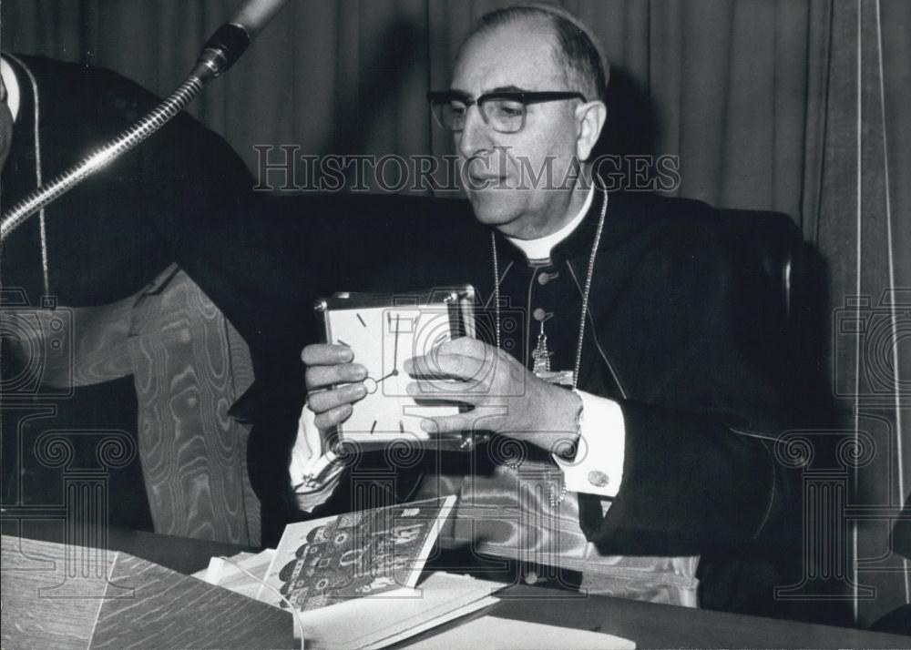 1974 Press Photo The Works of the Synod of the Bishops - Historic Images