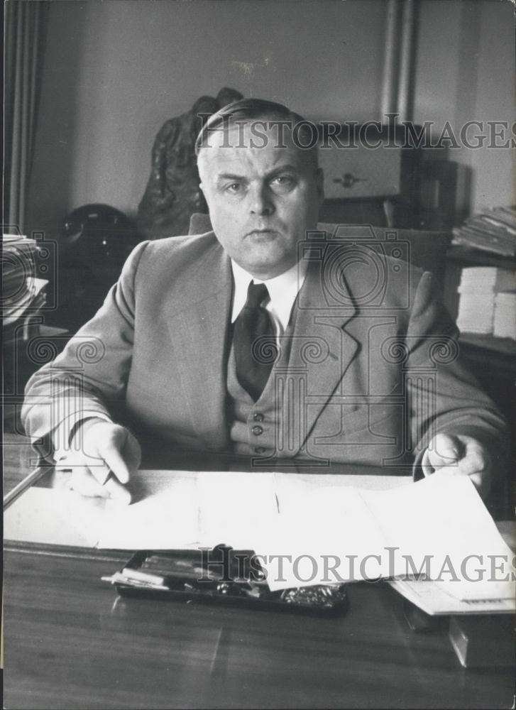 1960 Press Photo Minister Oberlander of Germany - Historic Images