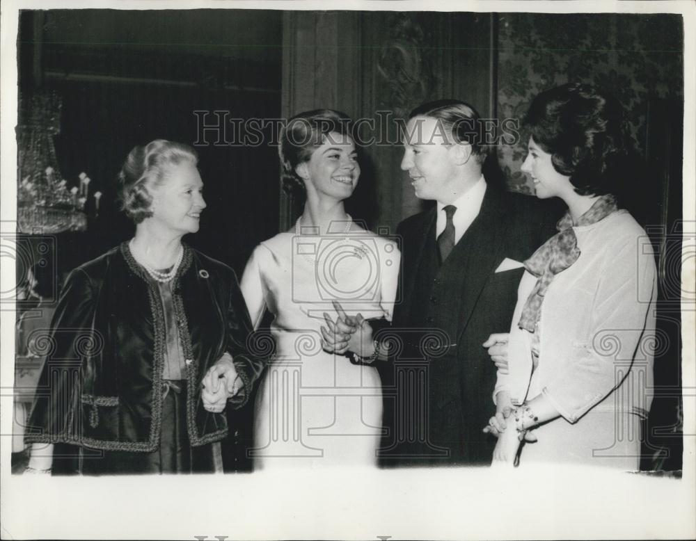 1964 Press Photo Princess Margaretha of Sweden &amp; mom &amp; sis &amp; fiance - Historic Images