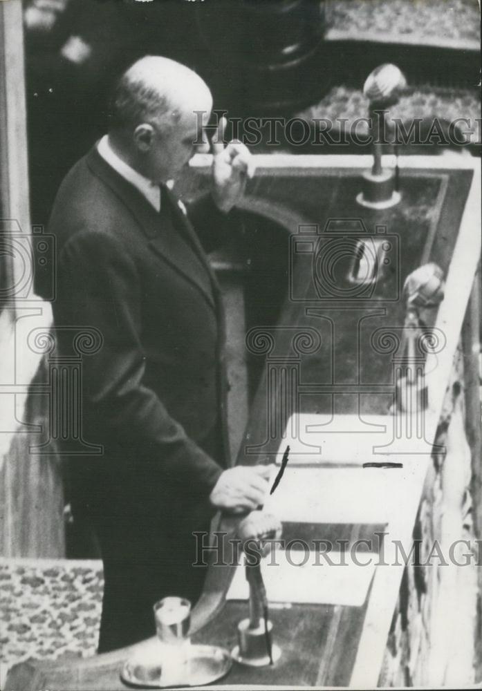 1955 Press Photo Christian Pineau at the National Assembly - Historic Images