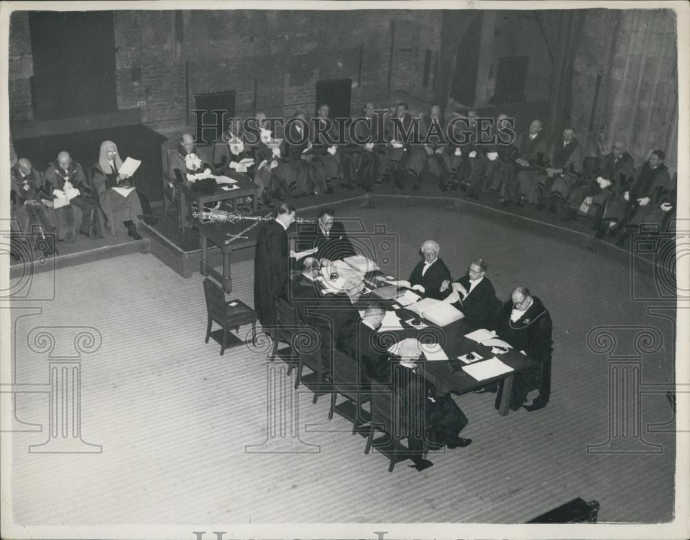 1951 Press Photo Desmond Heap Lord Mayor Sir Leslie Boyce Judges Court Guildhall - Historic Images