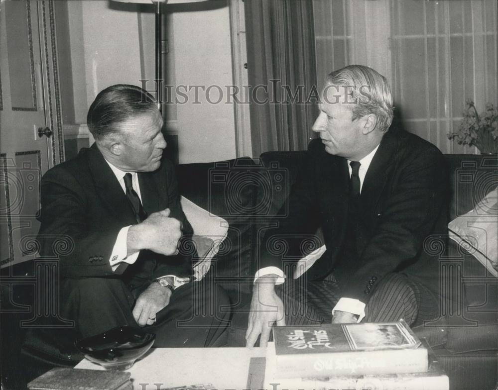 1967 Press Photo Governor Romney Meeting Opposition Leader Edward Heath - Historic Images