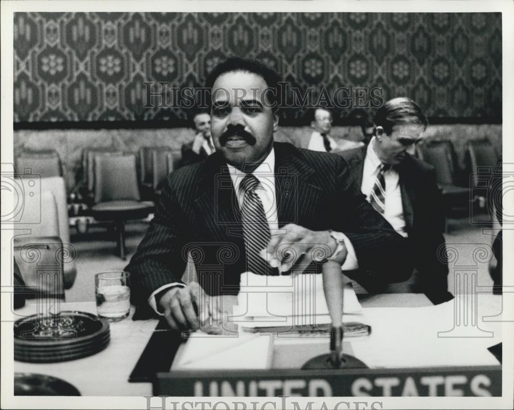 1977 Press Photo Ambassador Donald F. McHenry UN Security Council - Historic Images