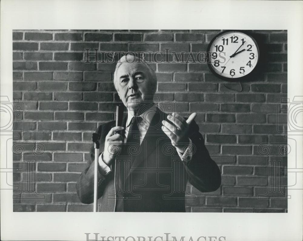 1976 Press Photo Presidential Candidate for the independent party, Eugene McCart - Historic Images