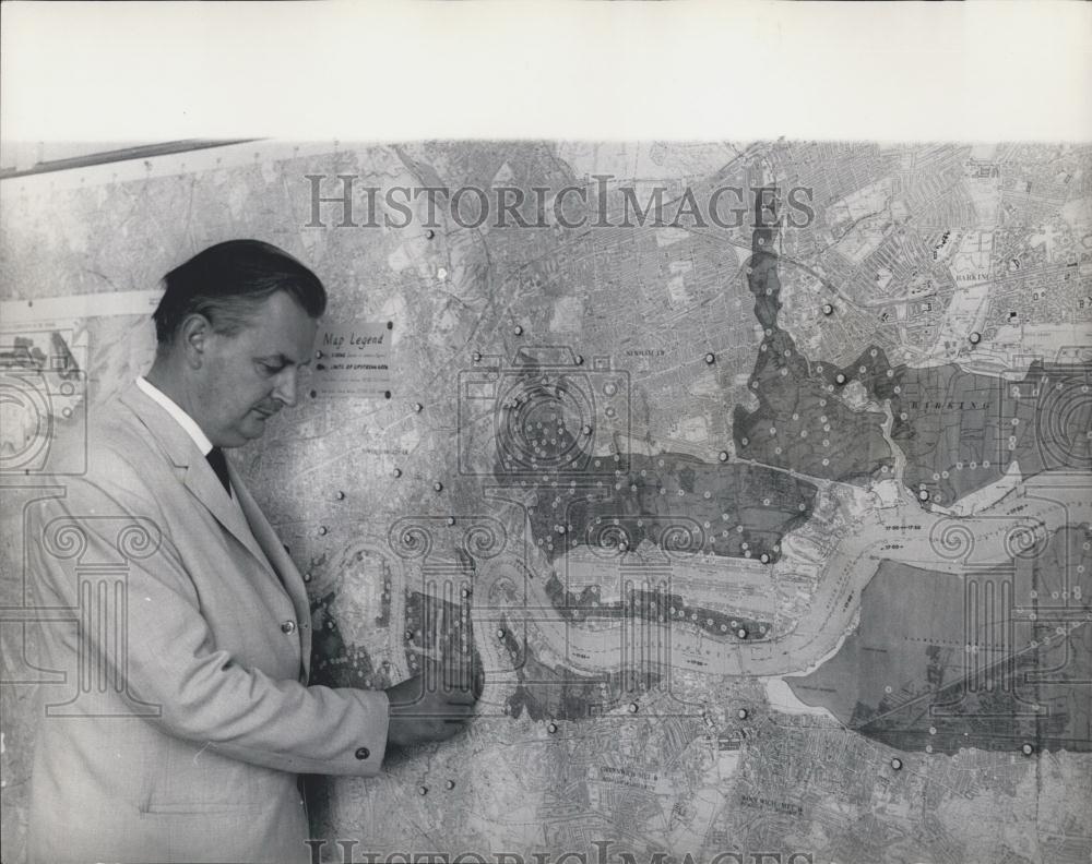 1970 Press Photo London's Emergency Flood Warning Scheme - Historic Images