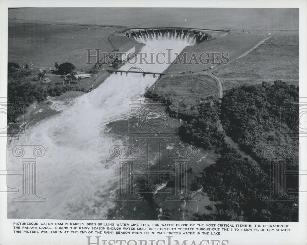 Press Photo Picturesque Gatun Dam is Rarely Seen Spilling Water Like This - Historic Images