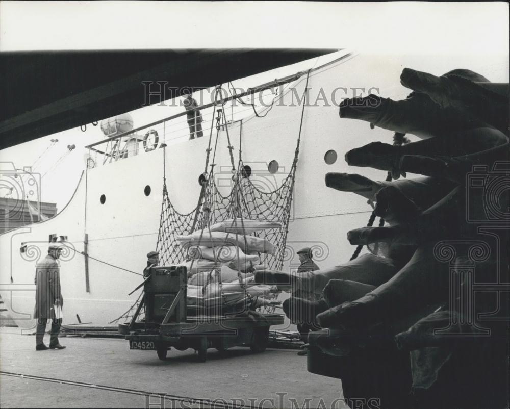 1968 Press Photo Argentine Chilled Beef, Royal Victoria Dock - Historic Images