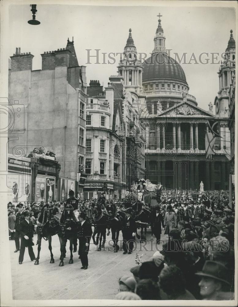 1952 Press Photo Lord Mayor&#39;s Show Parade Ludgate Hill Carriage - Historic Images