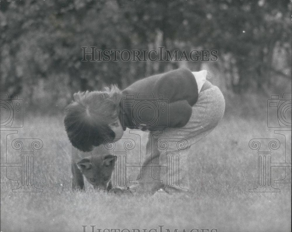 Press Photo Christian and pet young wildfox - Historic Images