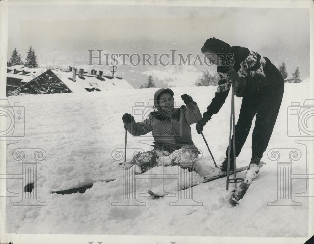 1953 Press Photo Shape Commander Holidays in Bavaria - Historic Images