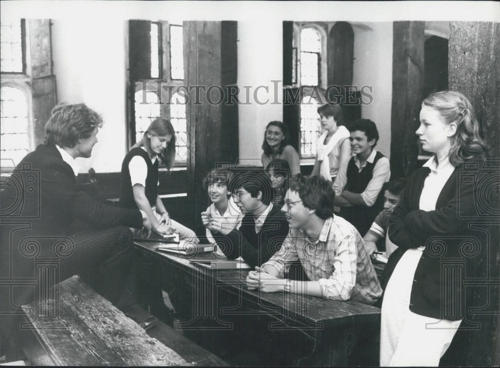 Press Photo Foreigners Take Over Eton - Historic Images