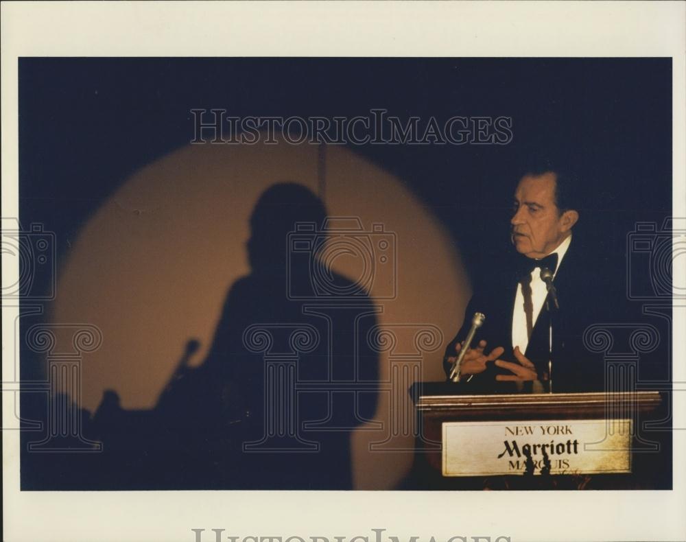 Press Photo President Richard Nixon At Marriott New York - Historic Images