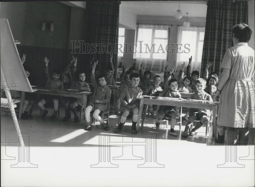 1968 Press Photo Much care is bestowed upon Bulgarian Children - Historic Images