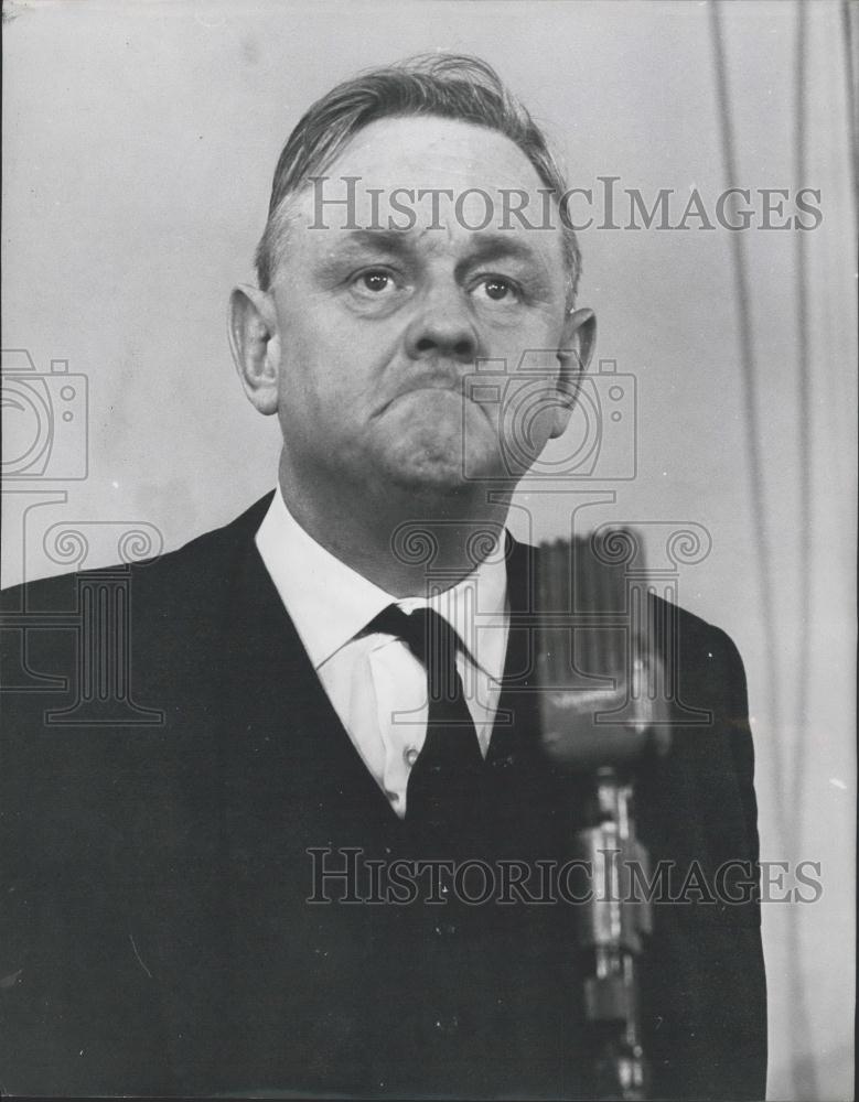 1964 Press Photo British politician Quintin Hogg Speaks at Dulwich - Historic Images