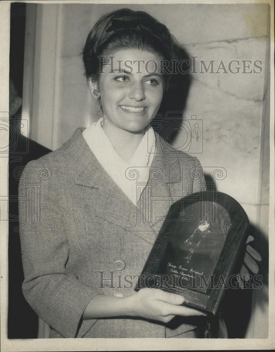 1961 Press Photo Victoria Fairbanks, daughter of actor Douglas Fairbanks - Historic Images