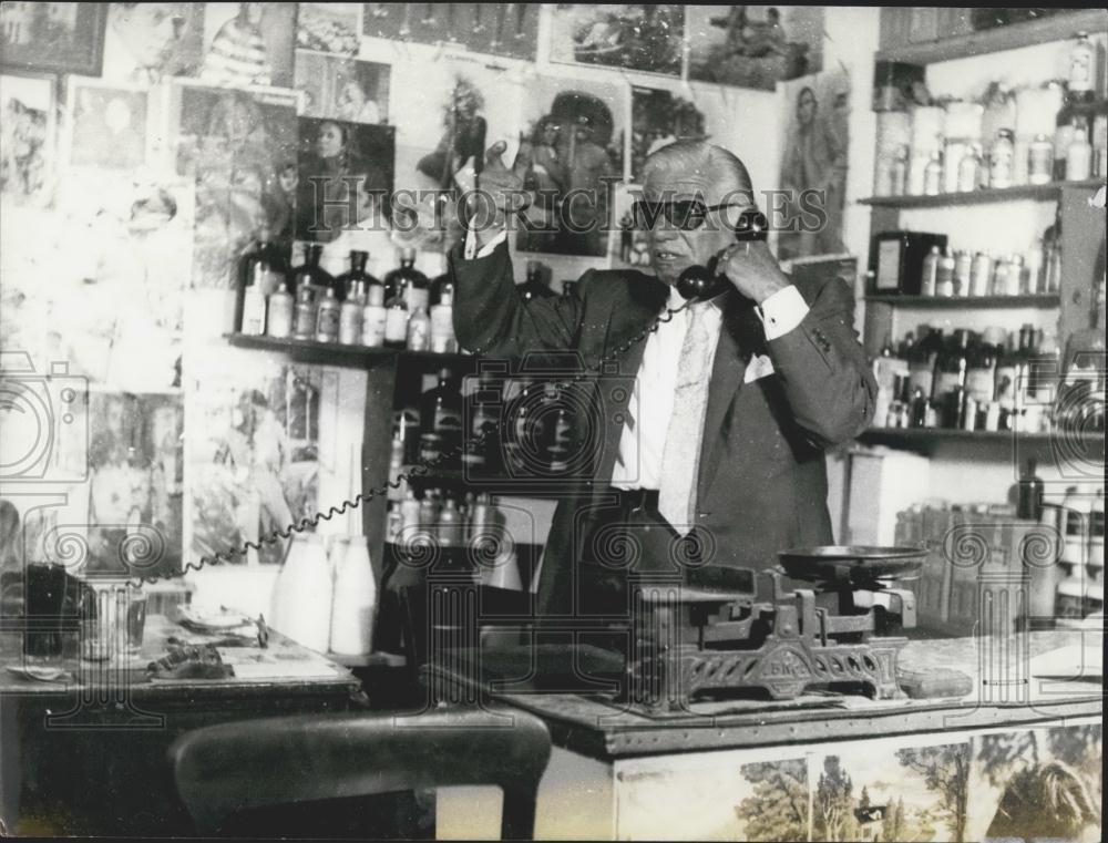 1960 Press Photo &quot;Perfume King&quot; of Athens, Mr. Fotoglu - Historic Images