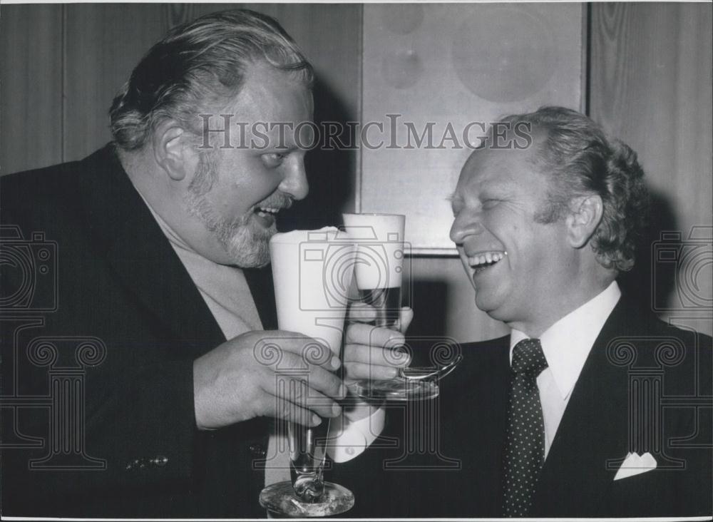 1976 Press Photo Concert-singer Karl Ridderbusch &amp; Norbert Balatsoh - Historic Images