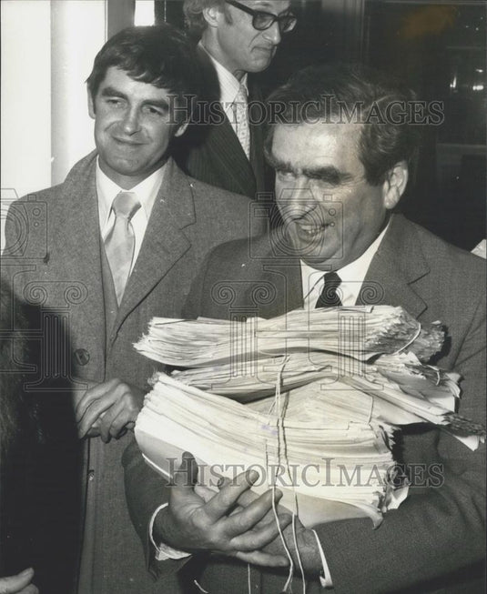 1975 Press Photo Mr. Denis Healey the Chancellor of the Exchequer - Historic Images