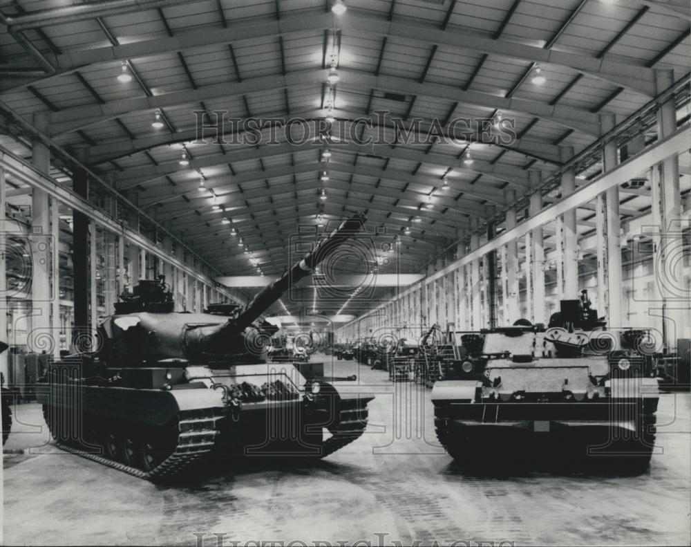 Press Photo Tanks - Historic Images