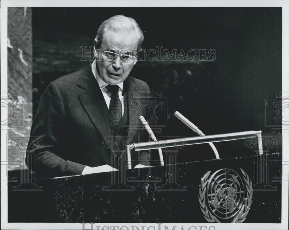 1981 Press Photo New York UN General Assembly Appoints Javier Perez De Cuellar - Historic Images