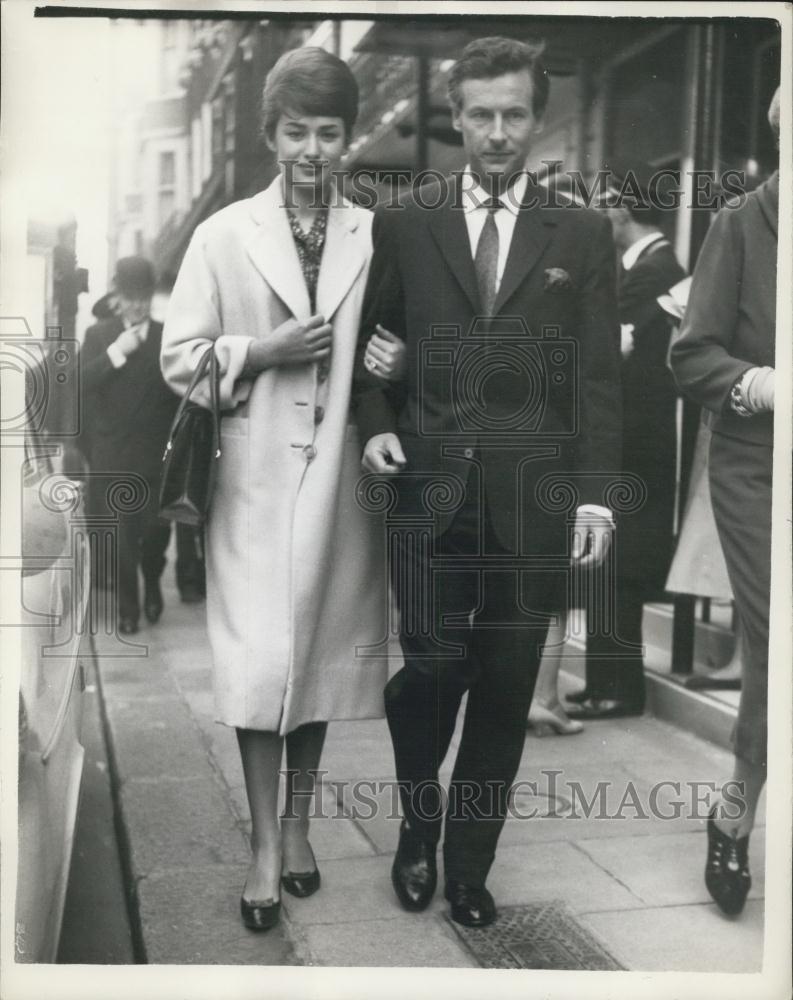 1960 Press Photo Group Captain Peter Townsend Bride Marie-Luce London - Historic Images