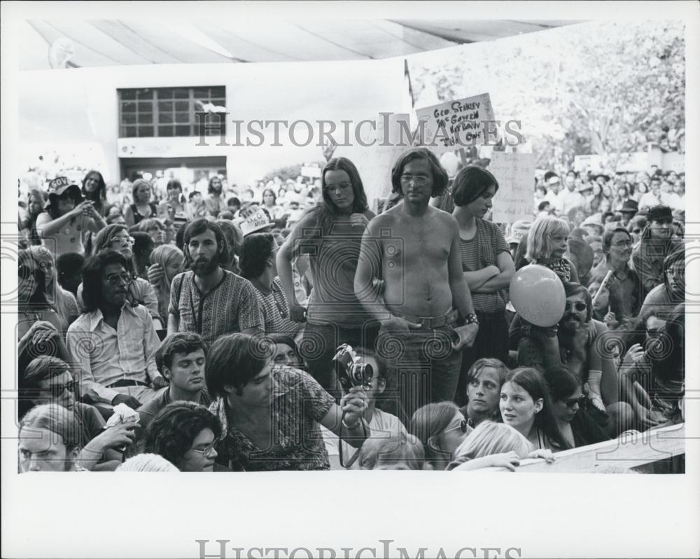 Press Photo Senator George McGovern Makes First Appearance in California - Historic Images