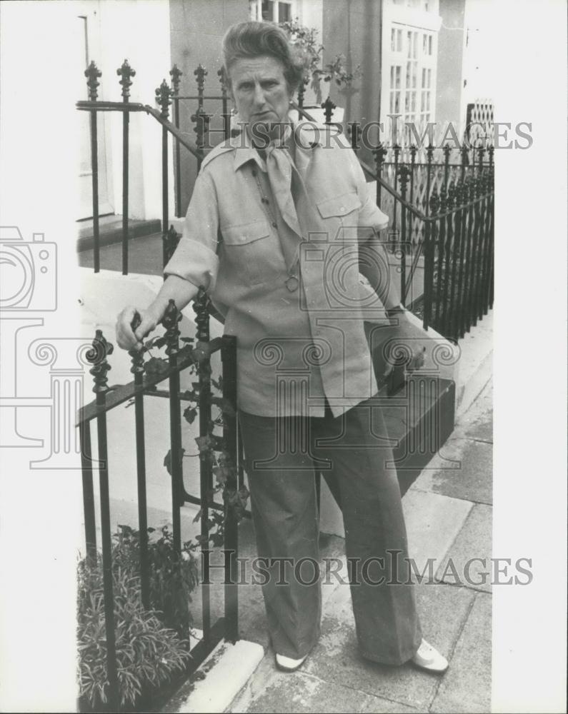 1975 Press Photo , Countess of Onslow - Historic Images