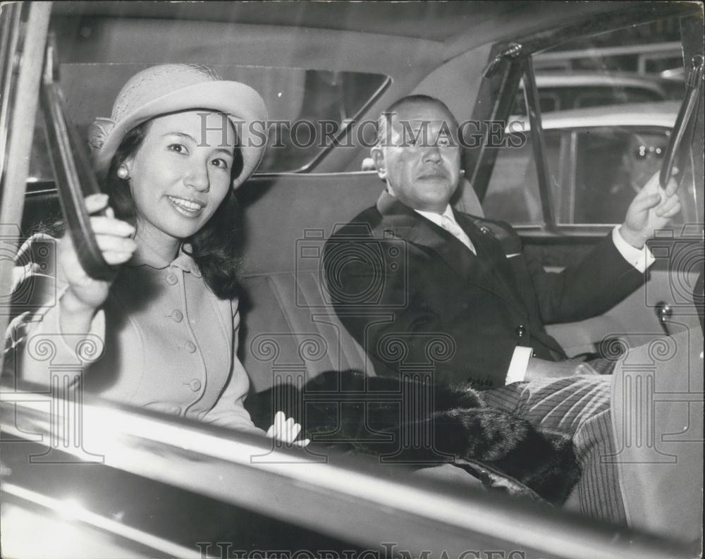 1973 Press Photo Japanese Premier Kukuei Tanaka on his way to Buckingham Palace - Historic Images