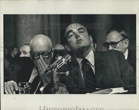 Press Photo John Ehrlichman & his lawyer Wilson at the Senate Watergate Hearin - Historic Images
