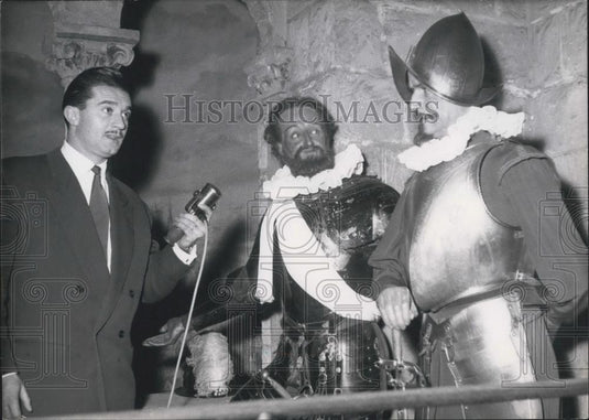 1953 Press Photo French television reporter "Interviewing" Henry IV - Historic Images