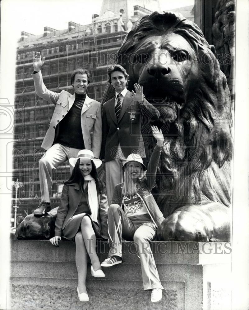 1976 Press Photo Models Display The Clothes Britain&#39;s Olympic Athletes Will Wear - Historic Images