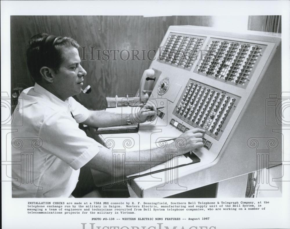 1967 Press Photo Installation Checks Are Made At A 758A PBX Console - Historic Images