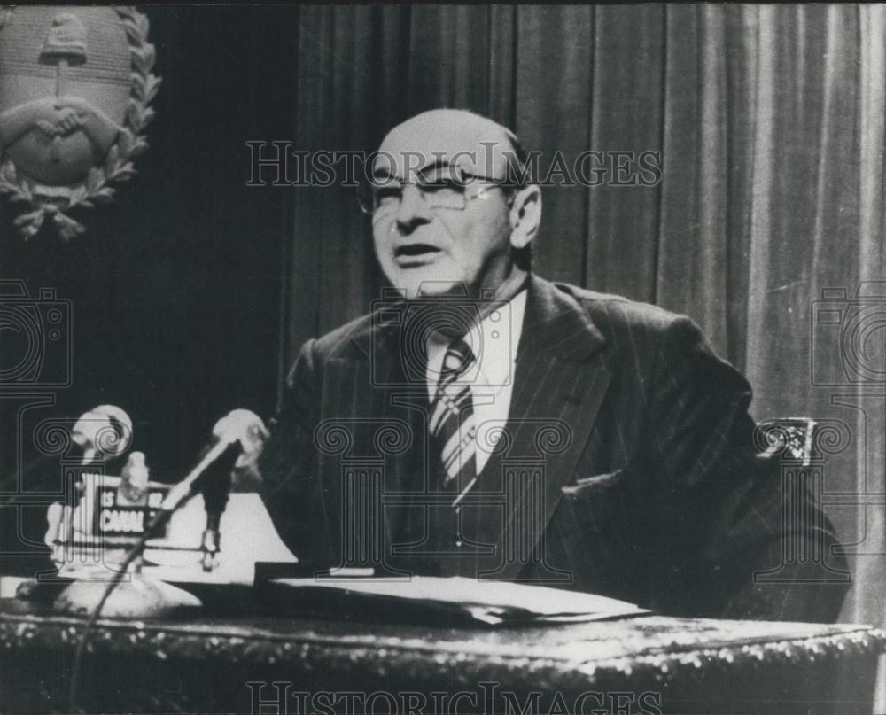 1975 Press Photo Argentine Economy Minister Celestino Rodrico - Historic Images