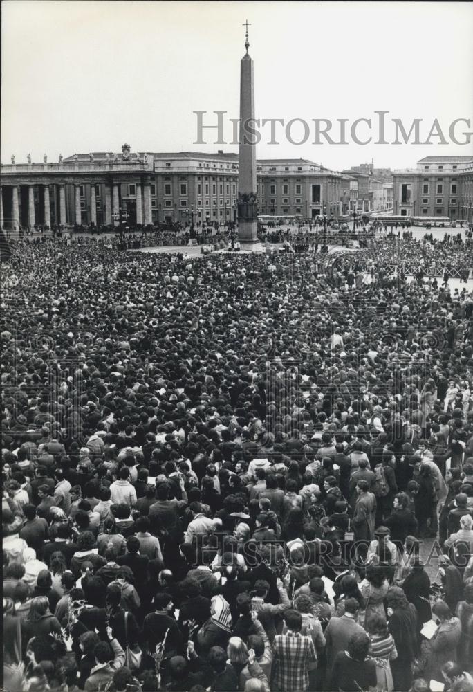 1975 Press Photo Palm Sunday, St Peter's - Historic Images