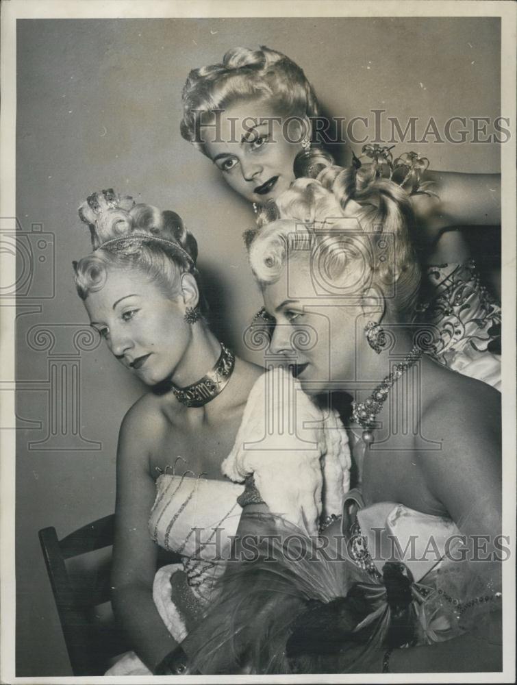 Press Photo &quot;Carnival Hairdos&quot;. - Historic Images