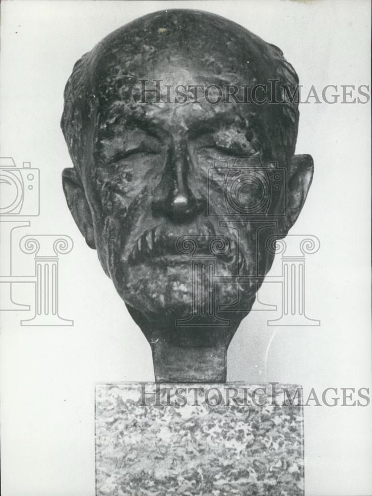 1958 Press Photo A bust of Max Plank - Historic Images