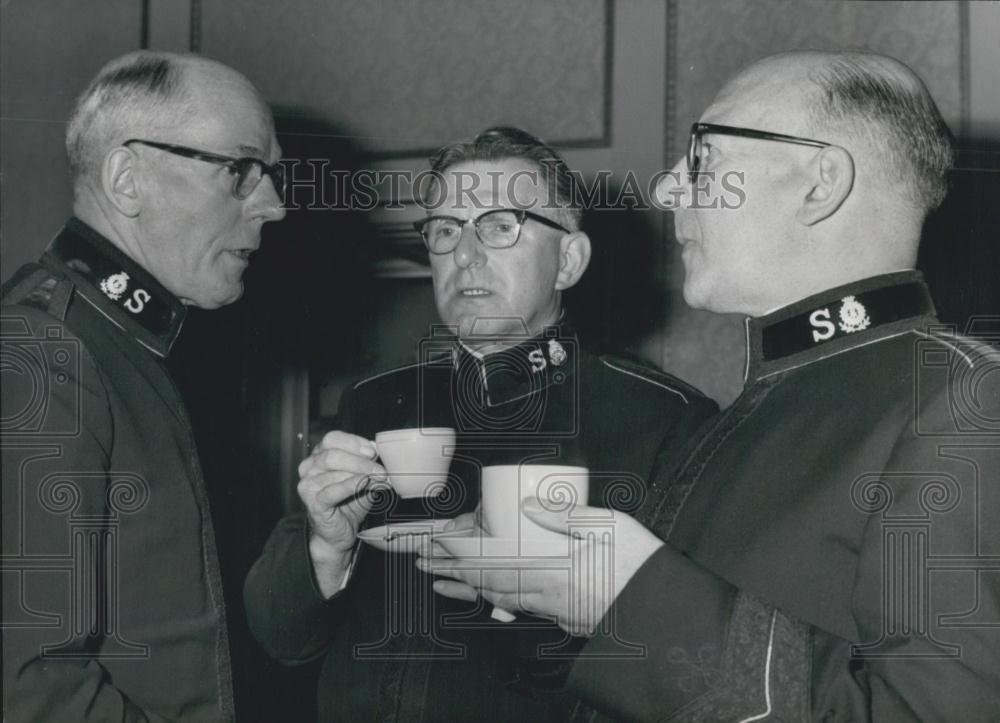 1963 Press Photo Salvation Army High Council Meets. Sydney Scotland and London - Historic Images