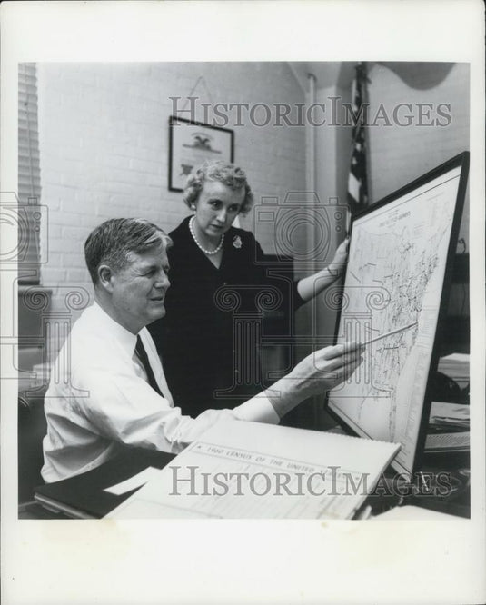 1960 Press Photo Dr. Robert W. Burgess Miss Helen B. White Census Bureau - Historic Images