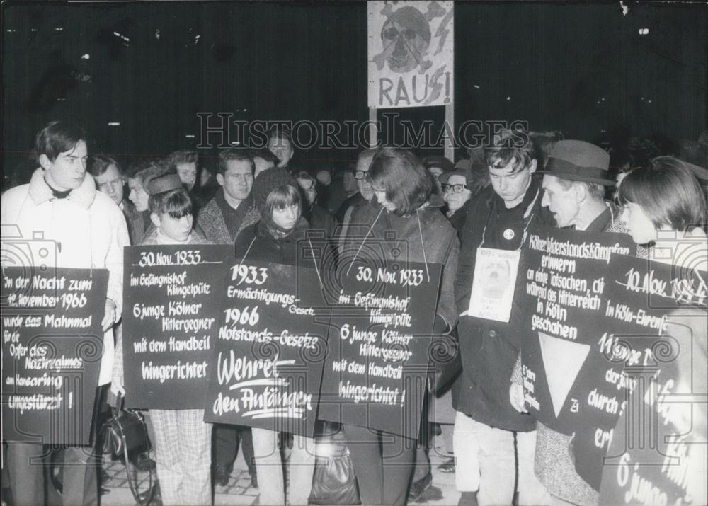 1966 Press Photo Demonstration against the NPD in Koln - Historic Images