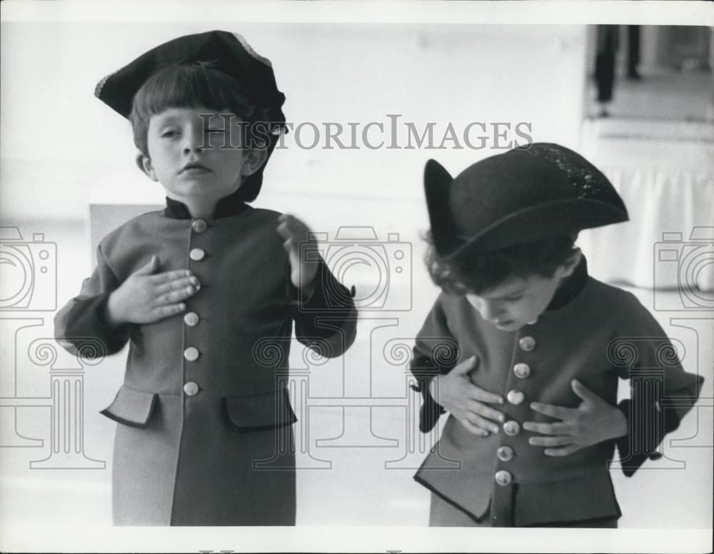 1965 Press Photo Anthony Radziwill, Son Of Princess Lee Radziwill, Dancing - Historic Images