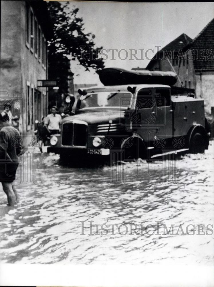 1957 Press Photo High-Water Floods in the Erzgebirge Mountains of East-Germany - Historic Images