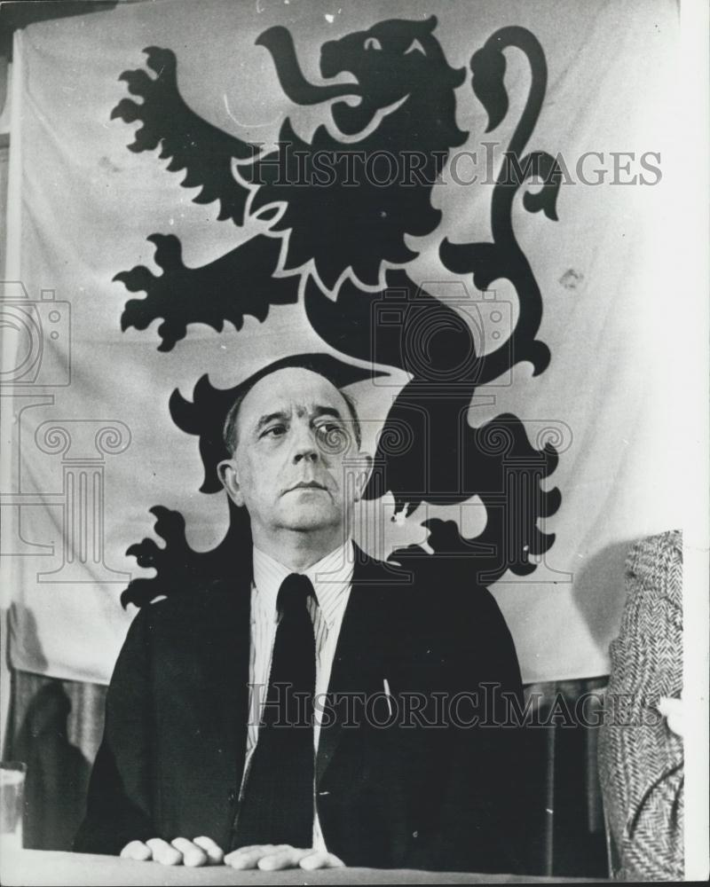 1974 Press Photo M. Van Der Eist President United Peoples Progress Party Belgium - Historic Images